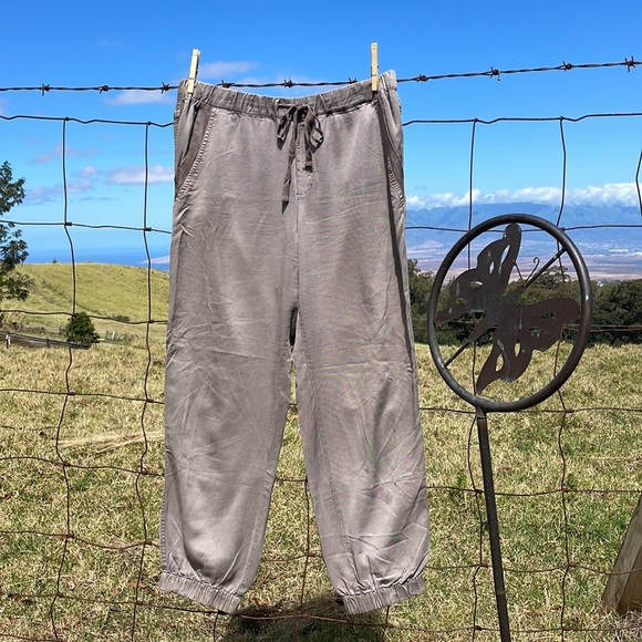 On The Road Pants - 𝅺On The Road Jogger Pants L
